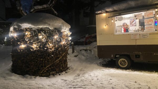 Lounge & Food Truck(Take Away) Open